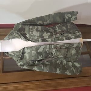 OLD Navy Camo Print Zip Up Jacket